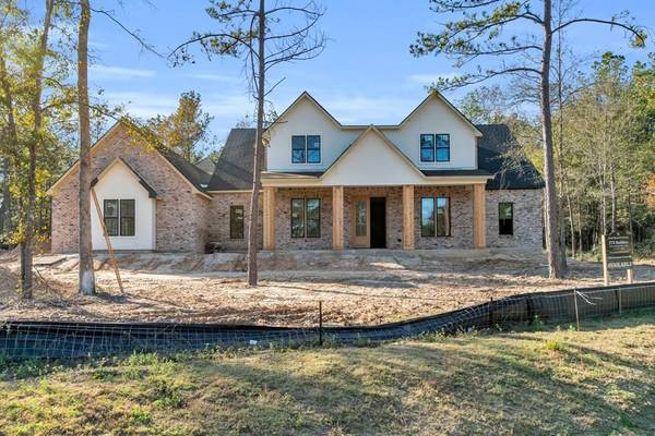 7104 Sycamore Grove RD, Montgomery, TX 77316