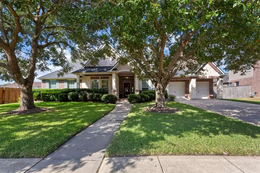 3710 Lakeridge Canyon DR, Sugar Land, TX 77498