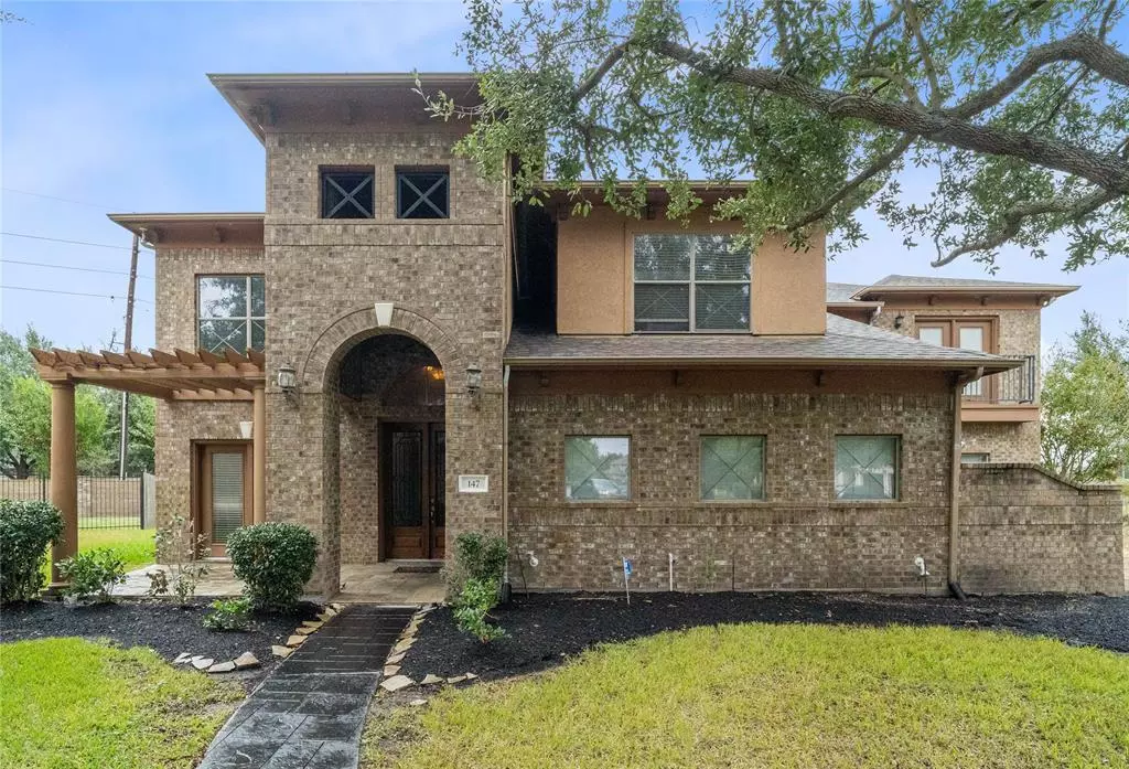 Sugar Land, TX 77498,147 Trudeau LN