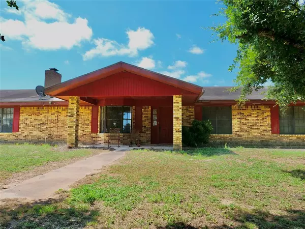 4410 Farm to Market 1115, Waelder, TX 78959