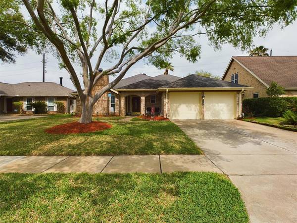 4031 Bentley DR, Pearland, TX 77584