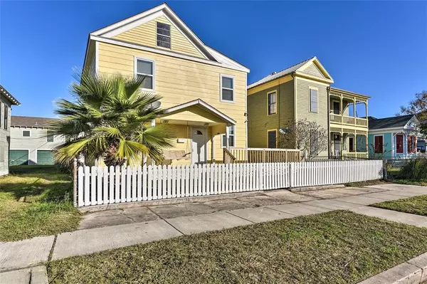 3318 Avenue M, Galveston, TX 77550