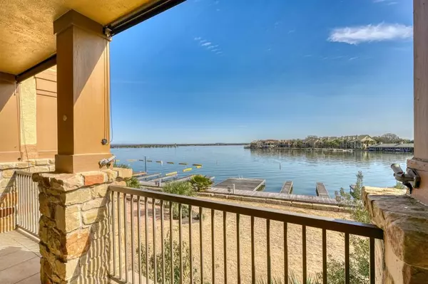 98 Island DR #12, Horseshoe Bay, TX 78657