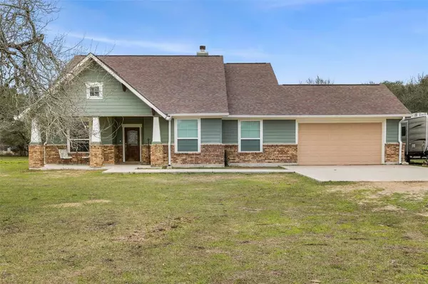 1065 Hoffman Lane LN, Alleyton, TX 78935