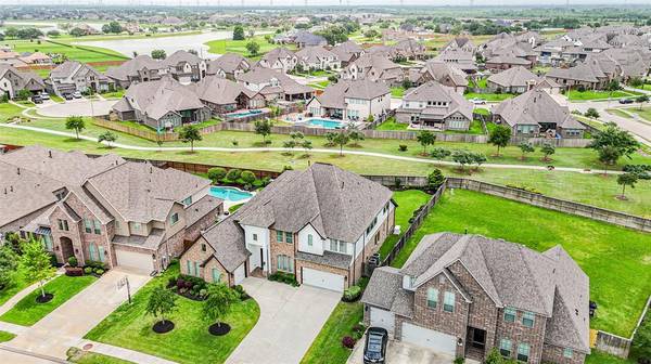 3204 Dovetail Colony CT, League City, TX 77573