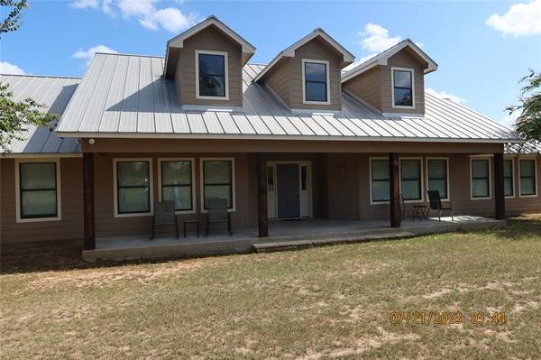 2748 Interstate 10, Weimar, TX 78962