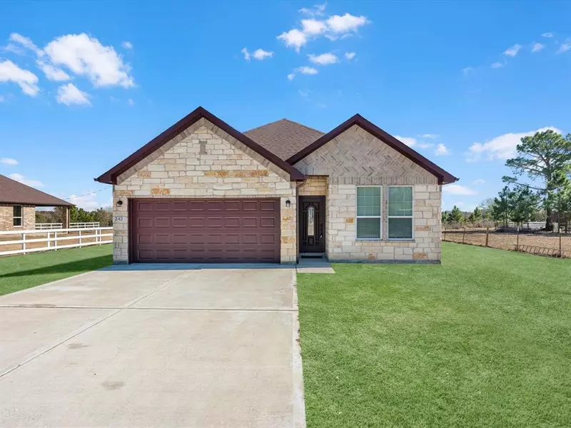 242 Alleda RD, Prairie View, TX 77484