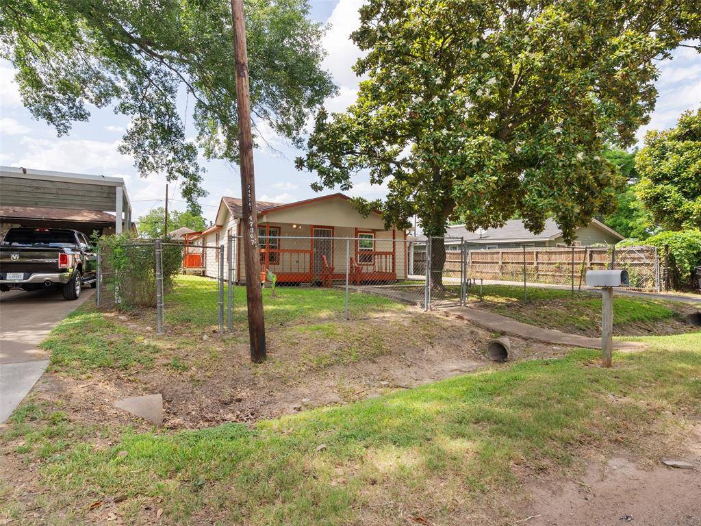 Houston, TX 77088,954 Ringold ST