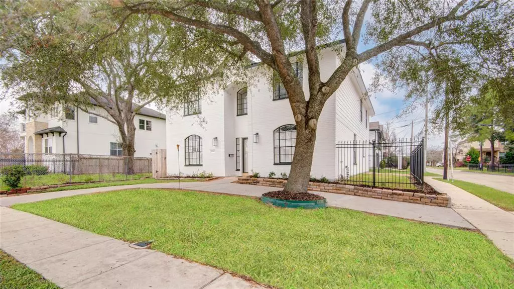 Bellaire, TX 77401,4400 Edith ST