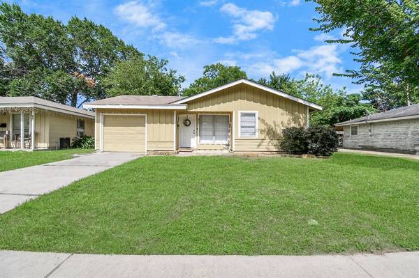 603 Brown DR, Pasadena, TX 77506