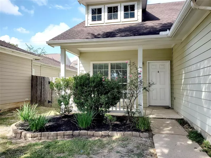 10014 Date Meadow LN, Tomball, TX 77375