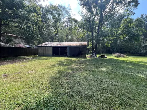 33110 Glenda,  Magnolia,  TX 77354