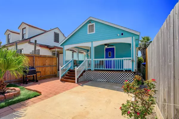 5405 Avenue N 1/2, Galveston, TX 77551