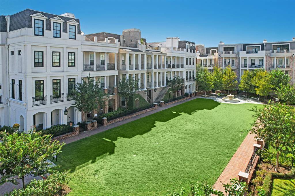 75 Crain Square BLVD,  Houston,  TX 77025