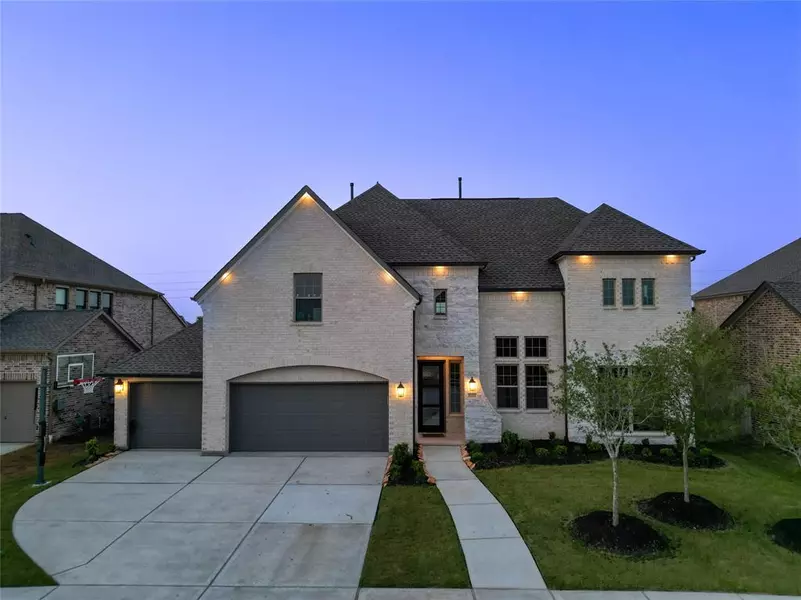 6011 Glass Peak LN, Rosenberg, TX 77469