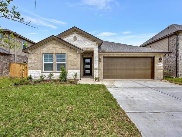 10206 Deussen LN, Texas City, TX 77591