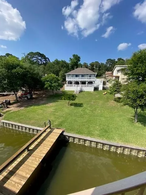 60 Edgewater WAY, Point Blank, TX 77364