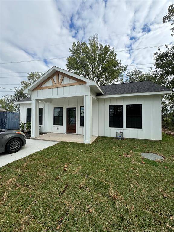 1011 East Main Street, Tomball, TX 77375