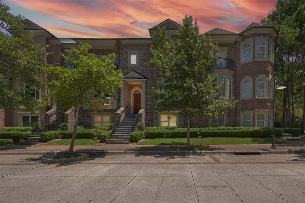 The Woodlands, TX 77380,44 Waterway CT