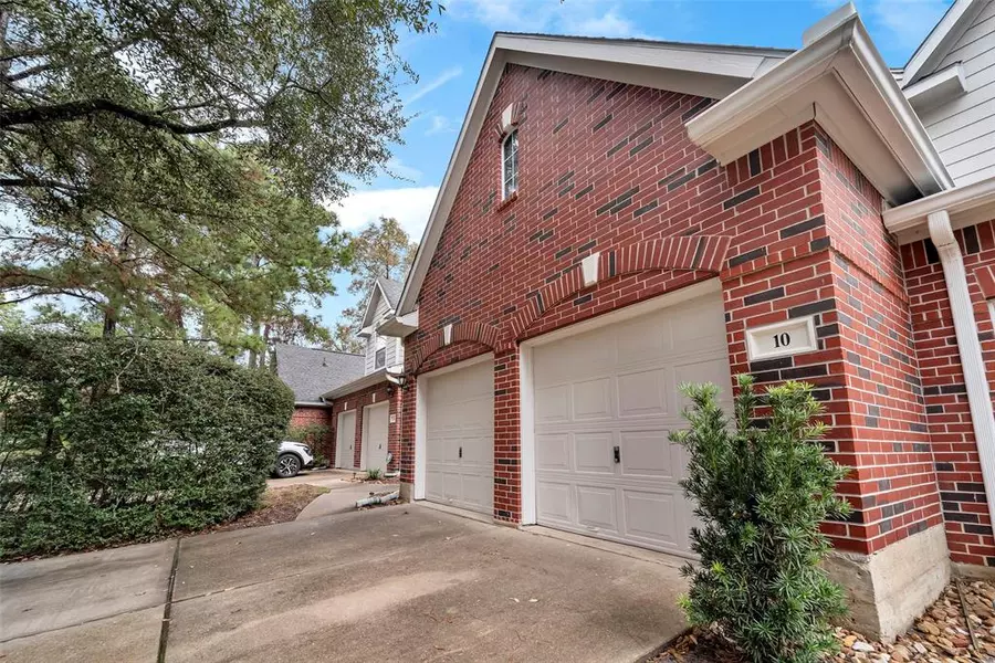 10 Piper TRCE, The Woodlands, TX 77381