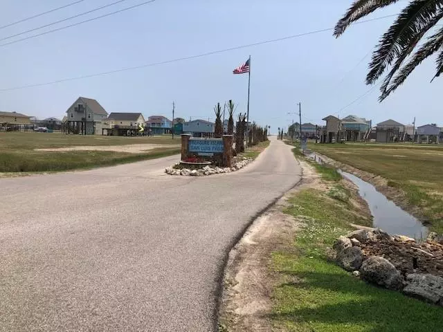 Lot 13 Blk 3 Gulf Beach DR, Freeport, TX 77541