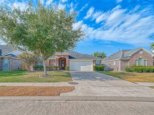 12912 Winter Springs DR, Pearland, TX 77584