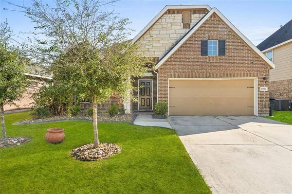 13614 Spectacled Bear LN, Crosby, TX 77532