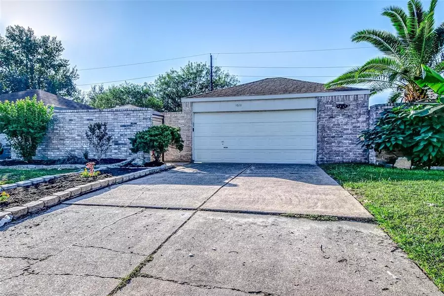 16111 Ridgegreen DR, Houston, TX 77082