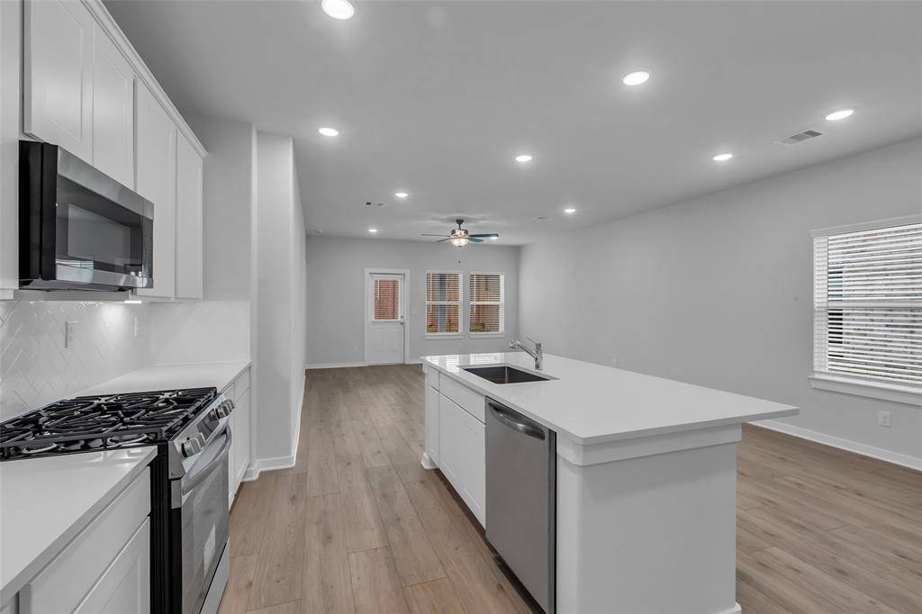 Magnolia, TX 77354,8450 Sweet Cherry Lane