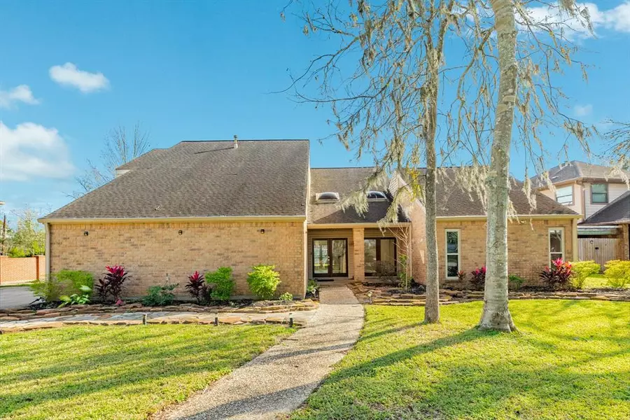 2609 Sleepy Hollow DR, Pearland, TX 77581