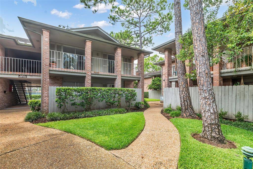 Houston, TX 77057,6437 Bayou Glen RD