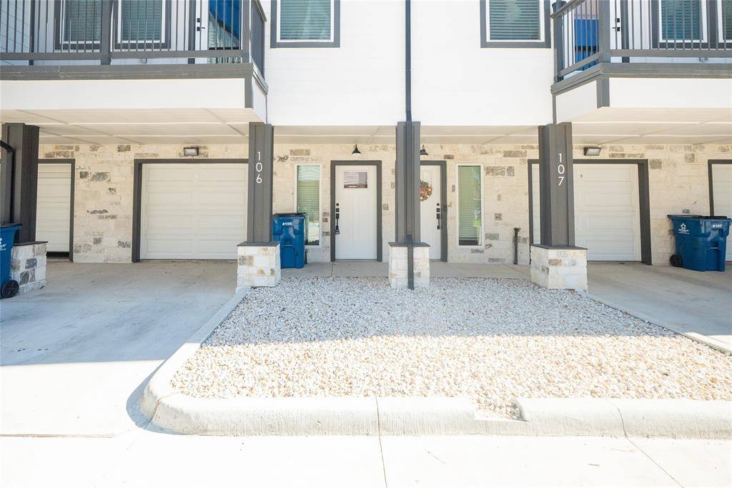 2519 Washington Street #106, Waller, TX 77484