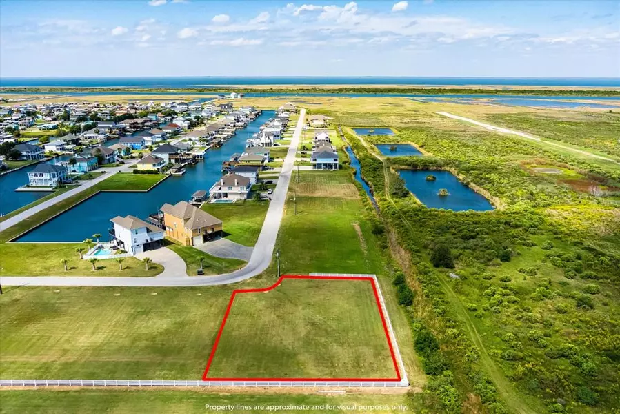 1210 Waterview LN, Crystal Beach, TX 77650