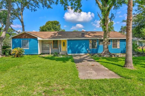 6805 Washington ST, Groves, TX 77619