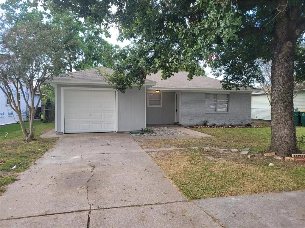 Pasadena, TX 77502,2711 Cypress ST