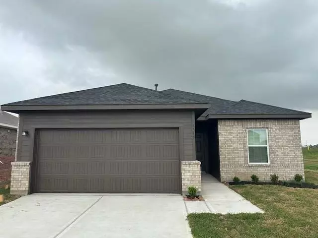 8318 Black Pearl CT, Texas City, TX 77591