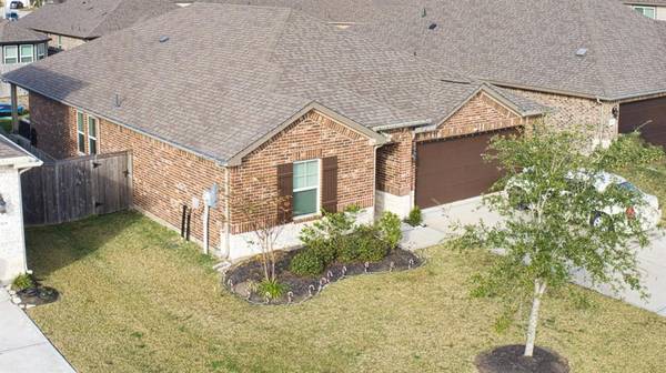 10104 Hermann TRCE, Texas City, TX 77591