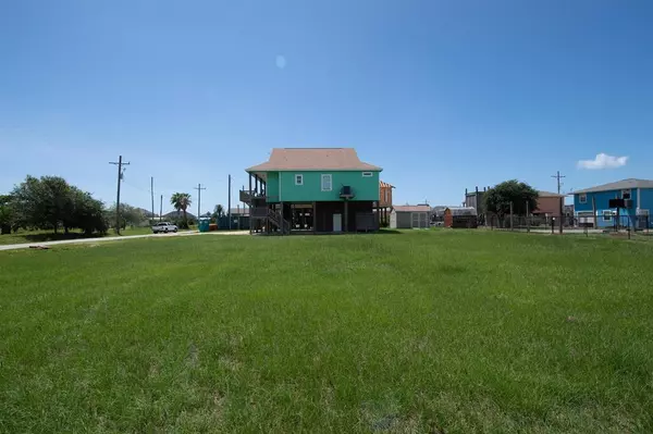 Crystal Beach, TX 77650,- WOMMACK