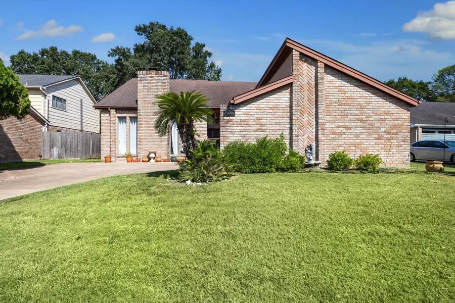 11406 BRIAR FOREST DRIVE, Houston, TX 77077