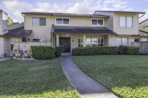 Houston, TX 77099,10325 Huntington Place DR #325