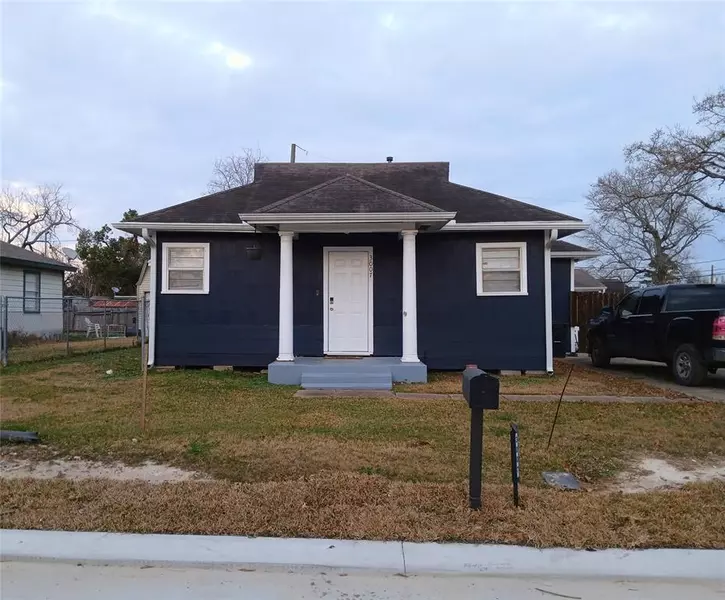 3007 Bonner ST, La Porte, TX 77571