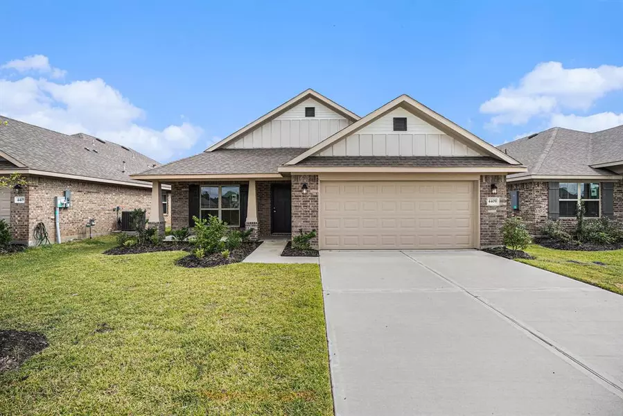 4409 East Bayou Maison CIR, Dickinson, TX 77539