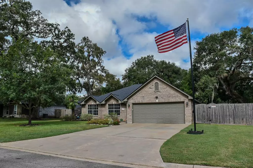 West Columbia, TX 77486,136 Pecan Valley DR