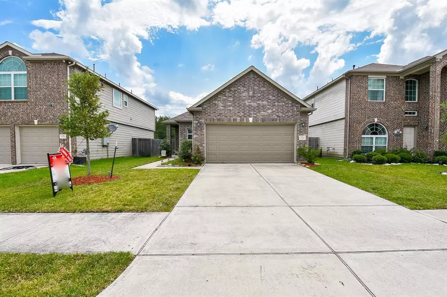 12318 King Henry DR, Houston, TX 77044