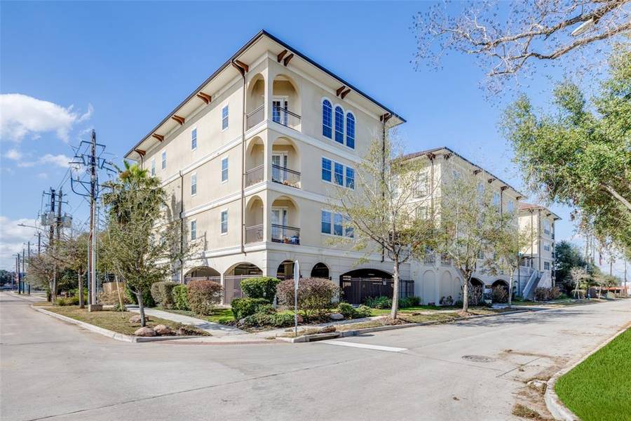 7134 Mapleridge ST #2G, Houston, TX 77081