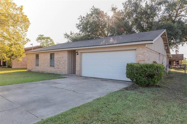 Victoria, TX 77905,205 Viking ST