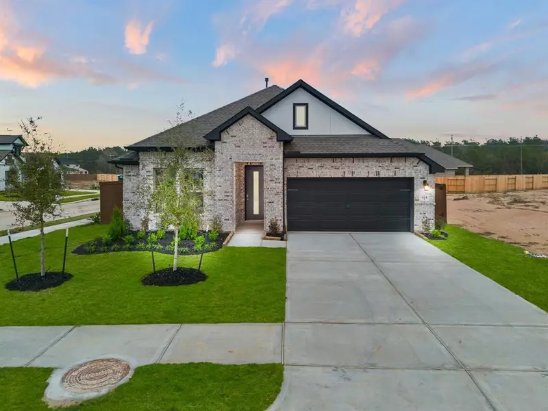 414 Hillview Nature DR, New Caney, TX 77357