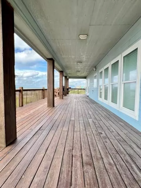 Crystal Beach, TX 77650,803 Westview