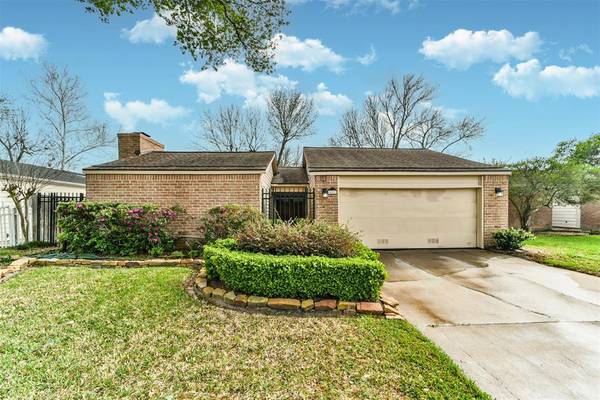 14127 Sandfield DR,  Houston,  TX 77077