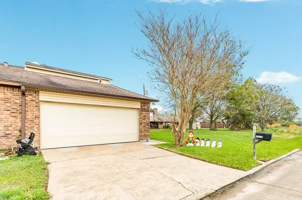 Angleton, TX 77515,1223 Dennis AVE